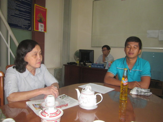 Tiếp[-]nhận[-]đơn[-]khiếu[-]nại[-]vụ[-]chai[-]Number[-]One[-]có[-]ruồi